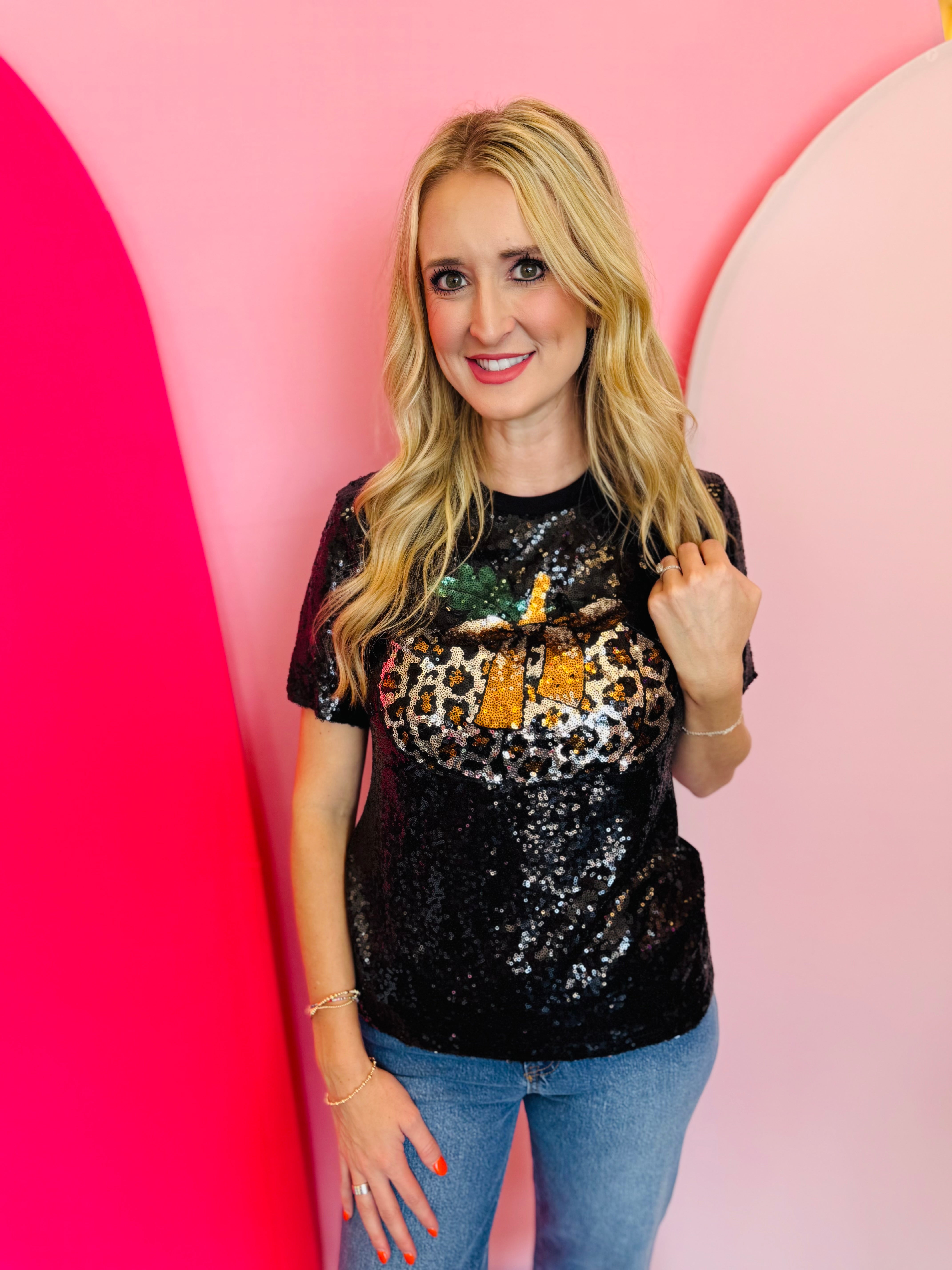 Black sequin top with leopard pumpkin