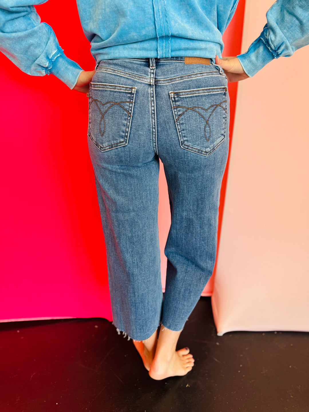Judy Blue Cropped Classic Raw Hem Jeans