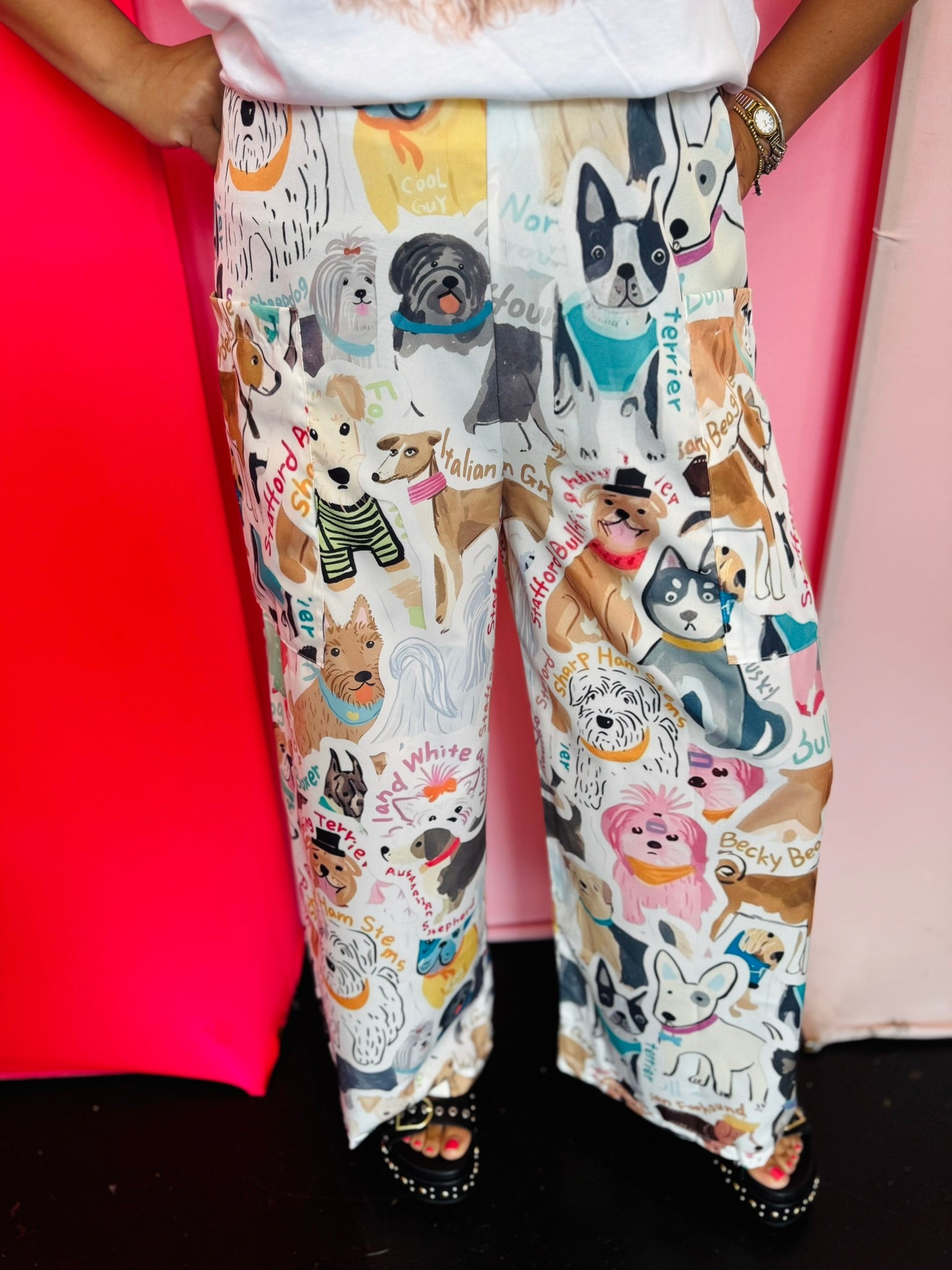 Lightweight wide-leg dog beach pants with drawstring waist.