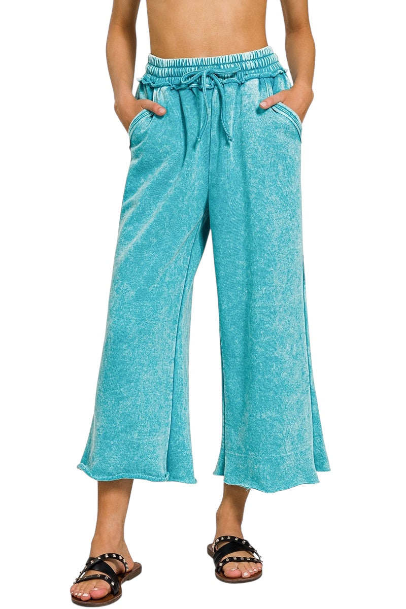 Light teal acid washed pocketed cropped sweatpants