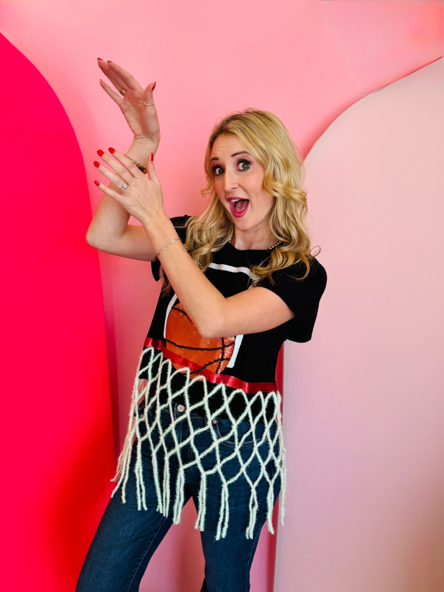 Black Queen Of Sparkles tee with rope basketball net design.