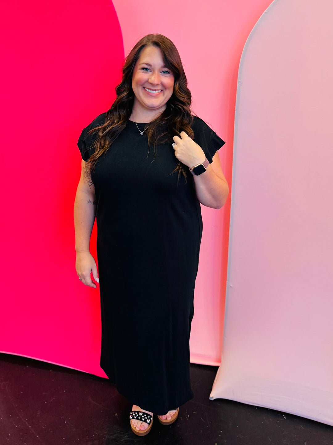 Black Short Sleeve Midi Dress