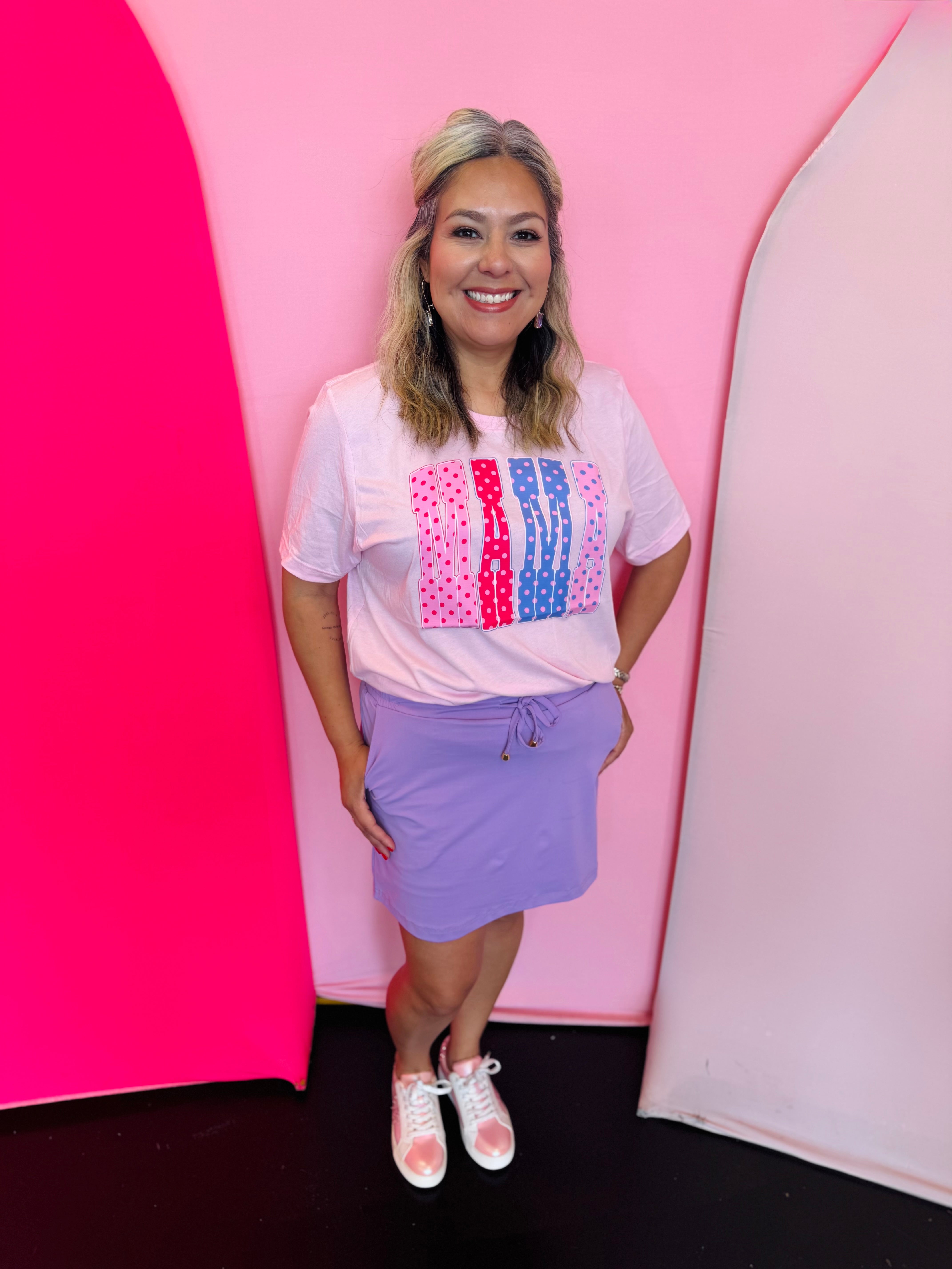 Pink mama graphic tee with colorful polka dot lettering