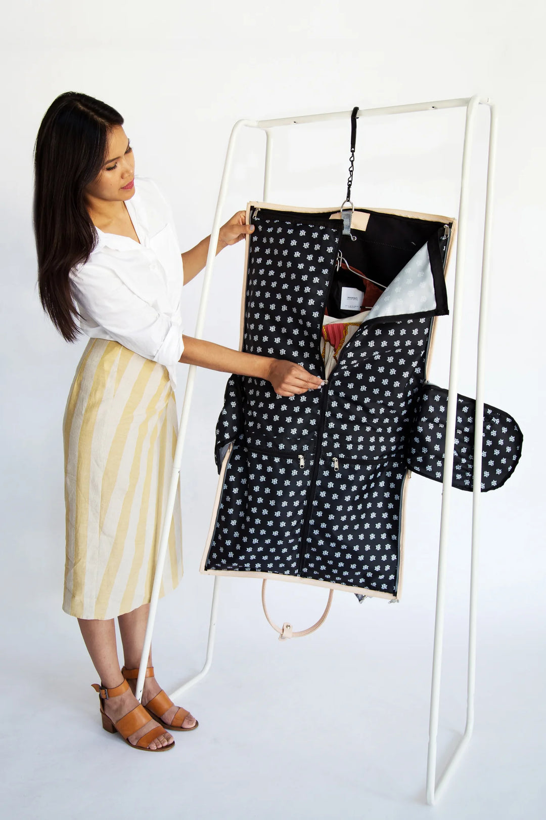 Jon Hart Southtown Garment Bag