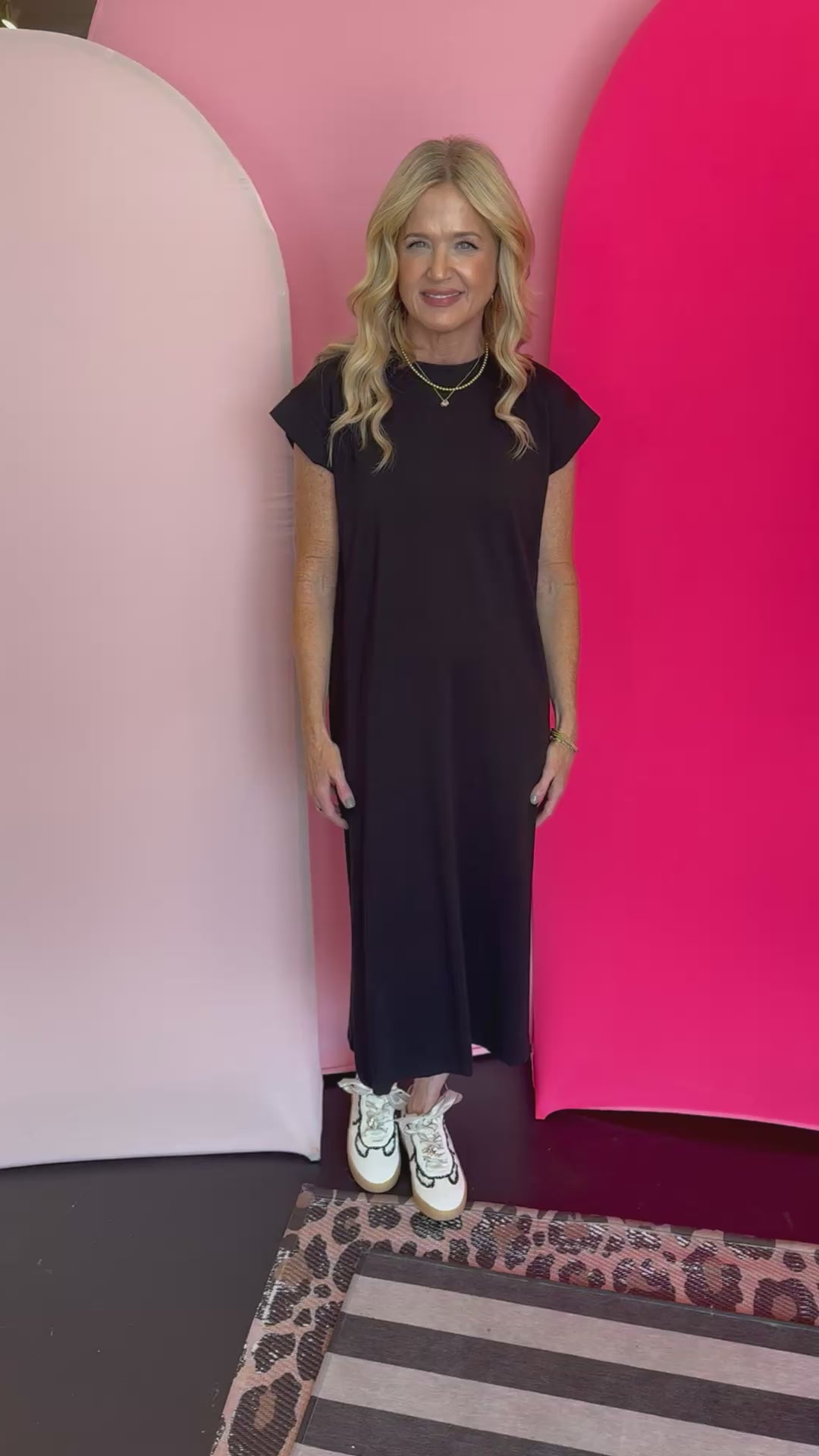 Black Short Sleeve Midi Dress