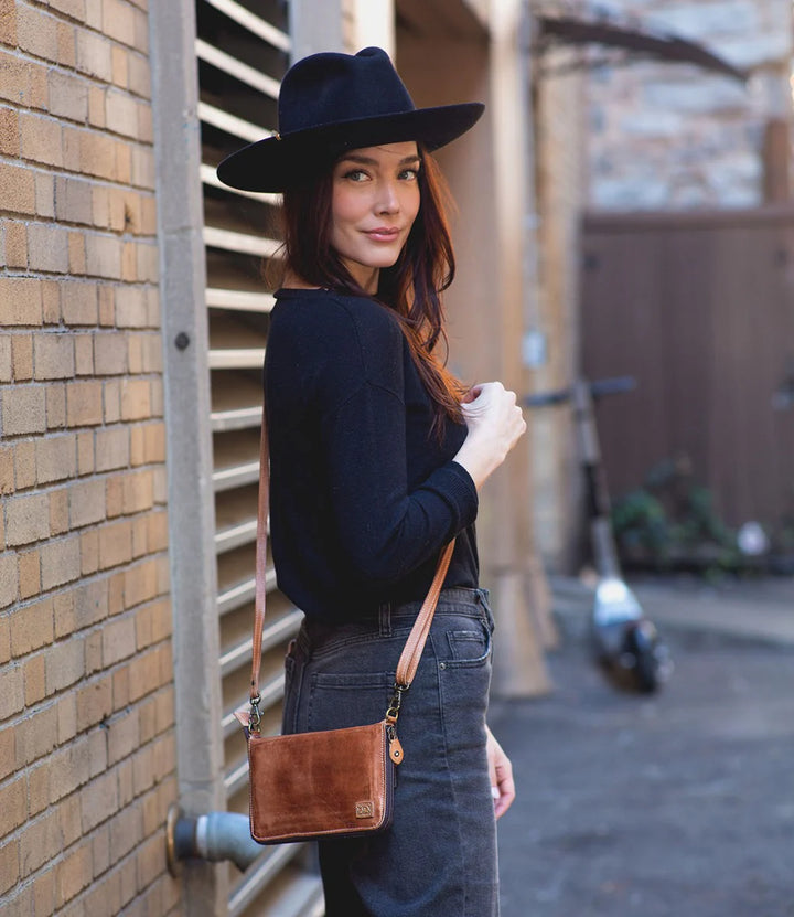 Bed Stu Templeton II Tan Rustic Handbag